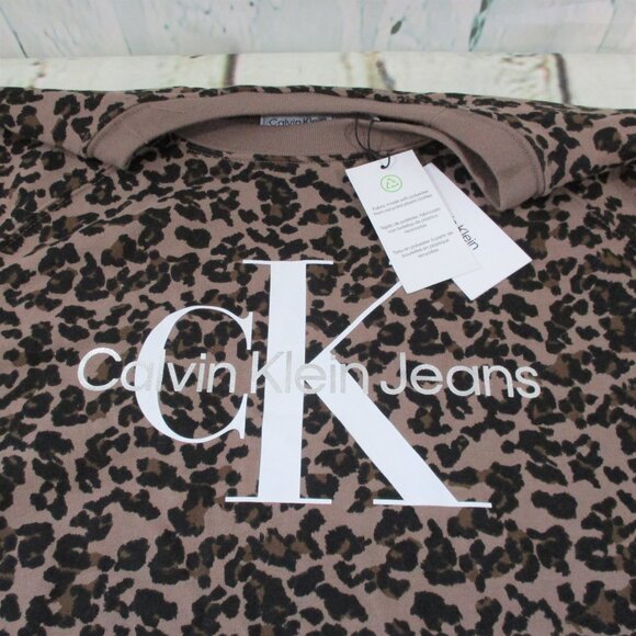 Calvin Klein Jeans Plus Pullover Leopard Print Sweatshirt - Picture 8 of 8